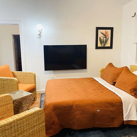 Hotel Alux House Placencia Esterno foto