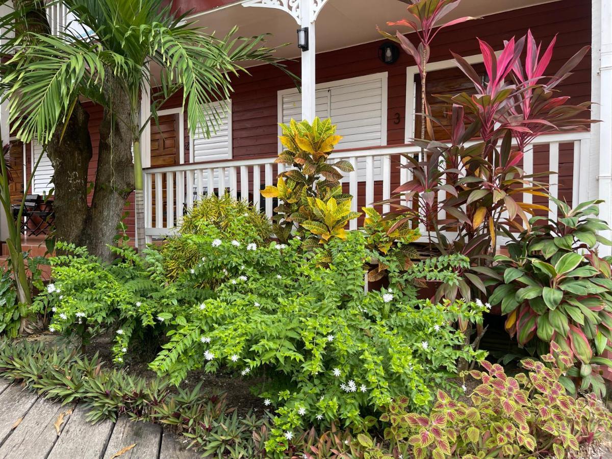 Hotel Alux House Placencia Esterno foto