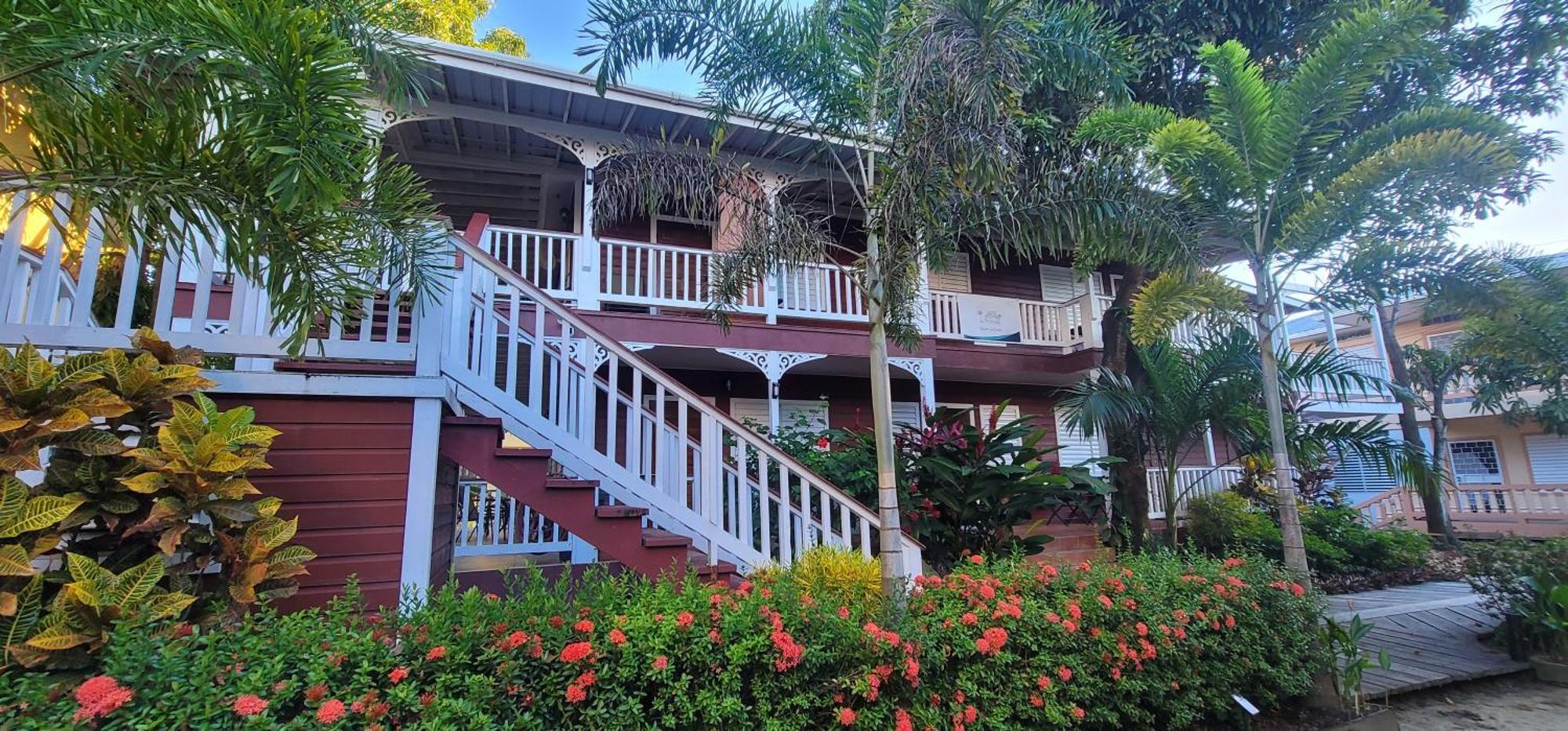 Hotel Alux House Placencia Esterno foto