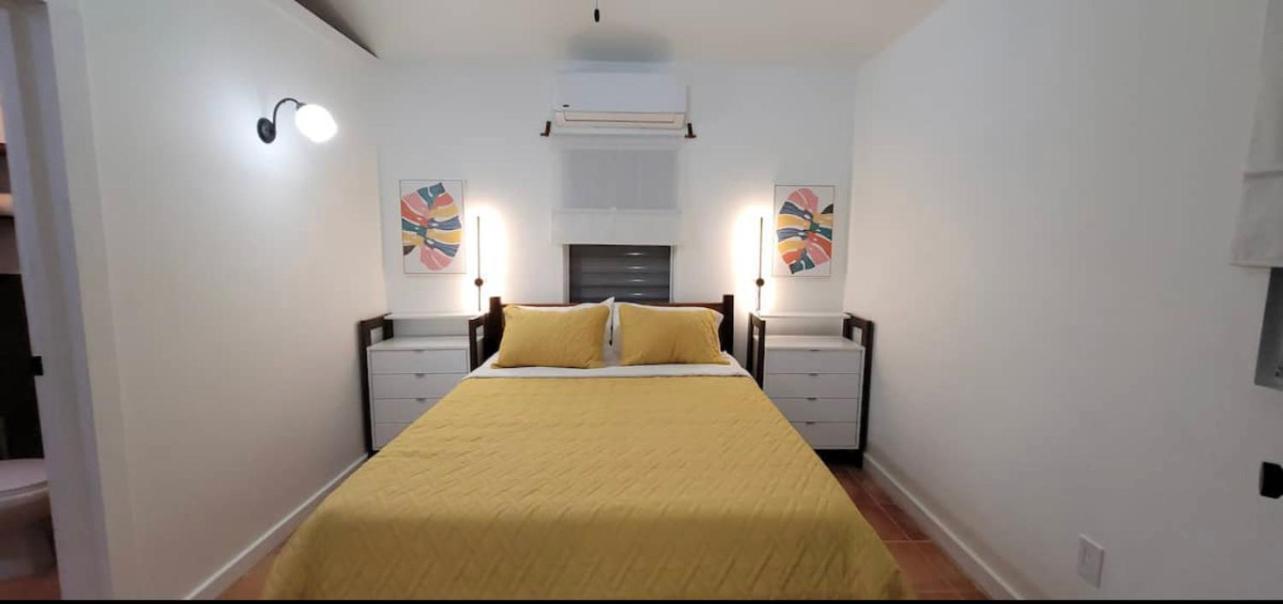 Hotel Alux House Placencia Esterno foto
