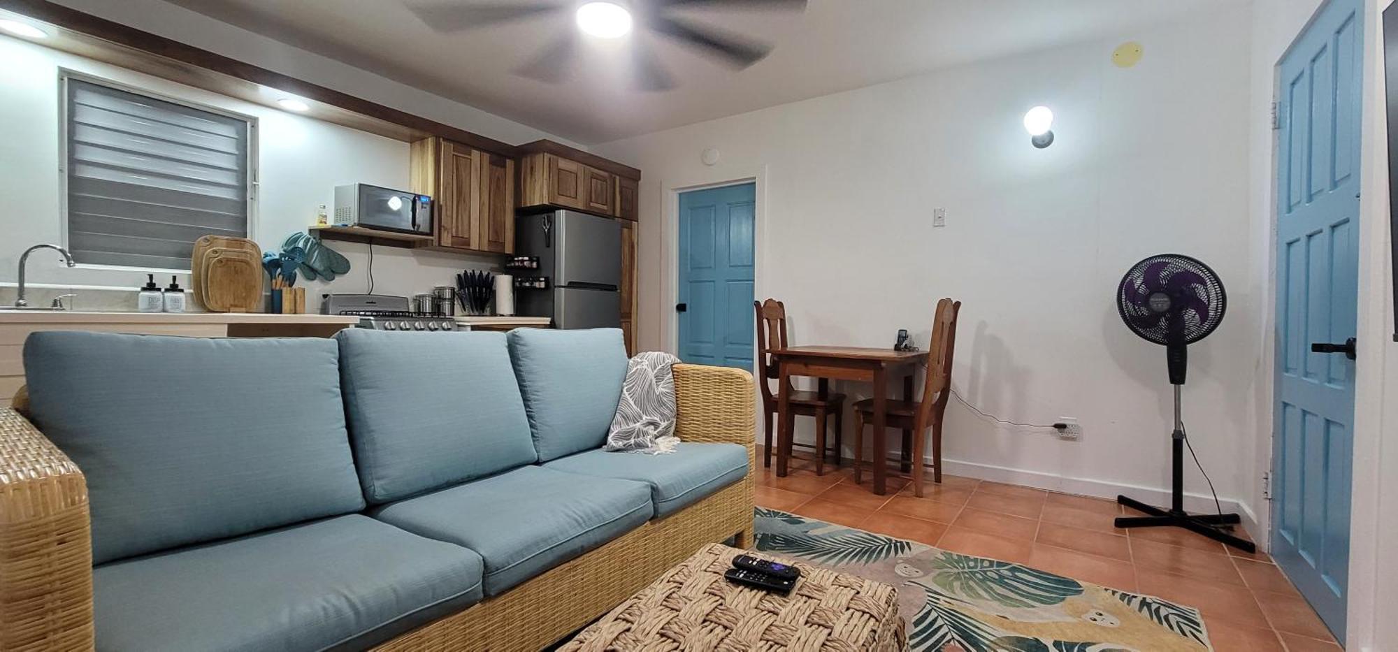Hotel Alux House Placencia Esterno foto