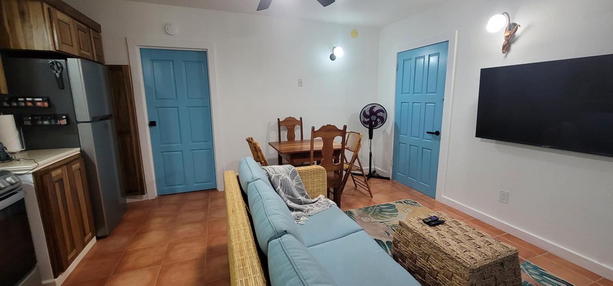 Hotel Alux House Placencia Esterno foto
